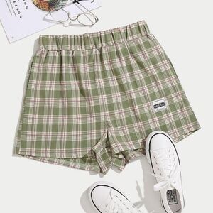 SHEIN Green Plaid Women's Shorts Elastic Waistband Size M